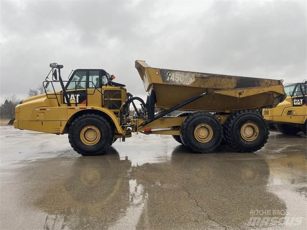CAT 745C Artikulētie pašizgāzēji