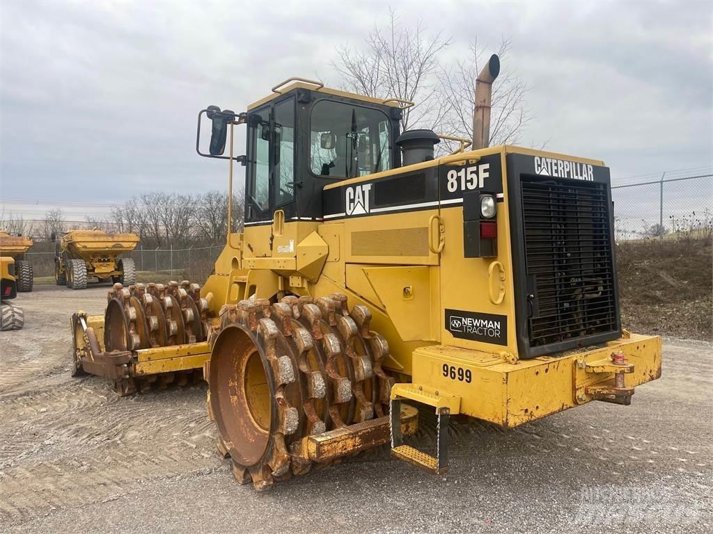 CAT 815F Atkritumu preses