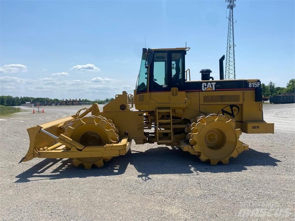 CAT 815F Atkritumu preses