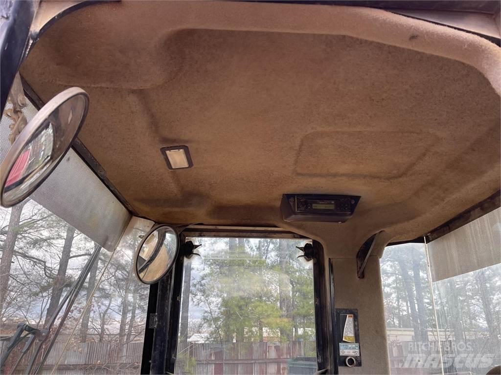 CAT 938G Iekrāvēji uz riteņiem