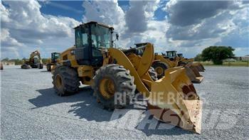 CAT 938M Iekrāvēji uz riteņiem