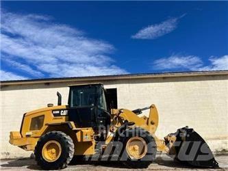 CAT 938M Iekrāvēji uz riteņiem