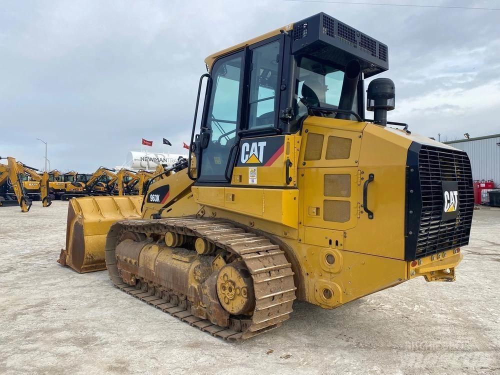 CAT 963K Kāpurķēžu iekrāvēji