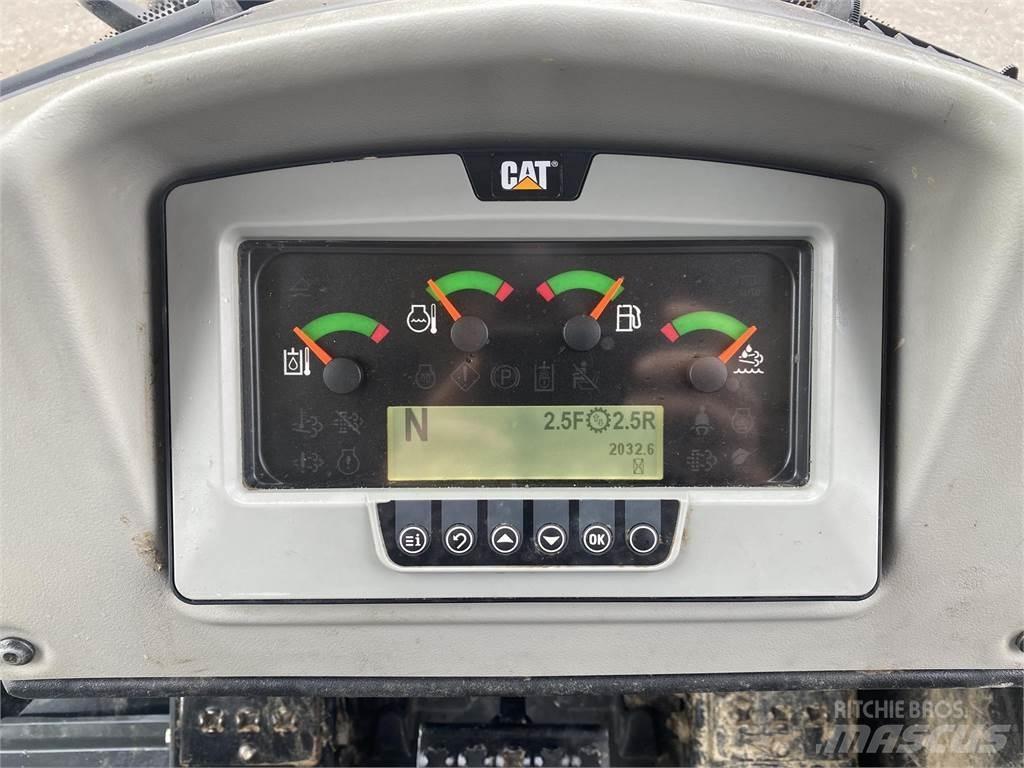 CAT 963K Kāpurķēžu iekrāvēji