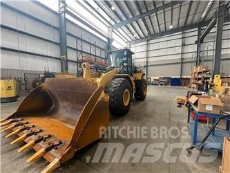 CAT 972M Iekrāvēji uz riteņiem