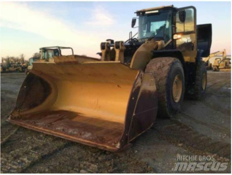 CAT 980M Iekrāvēji uz riteņiem