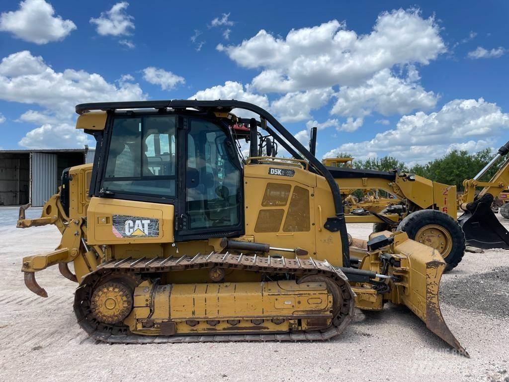 CAT D5K2 XL Kāpurķēžu buldozeri