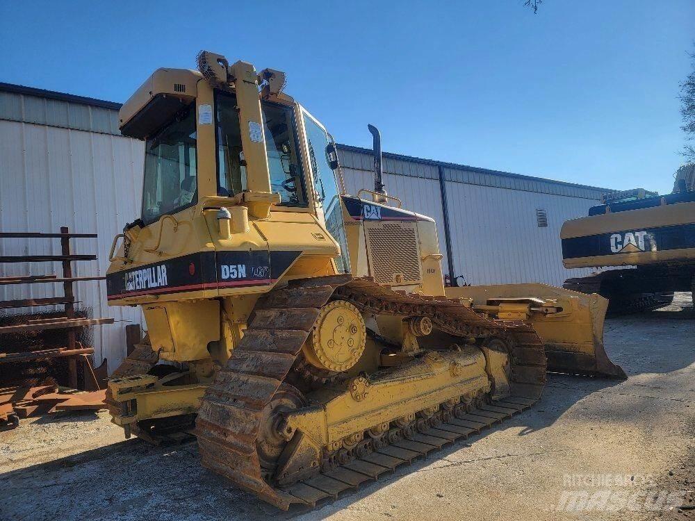 CAT D5N LGP Kāpurķēžu buldozeri