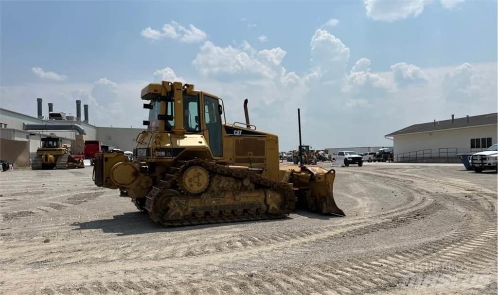 CAT D6N XL Kāpurķēžu buldozeri