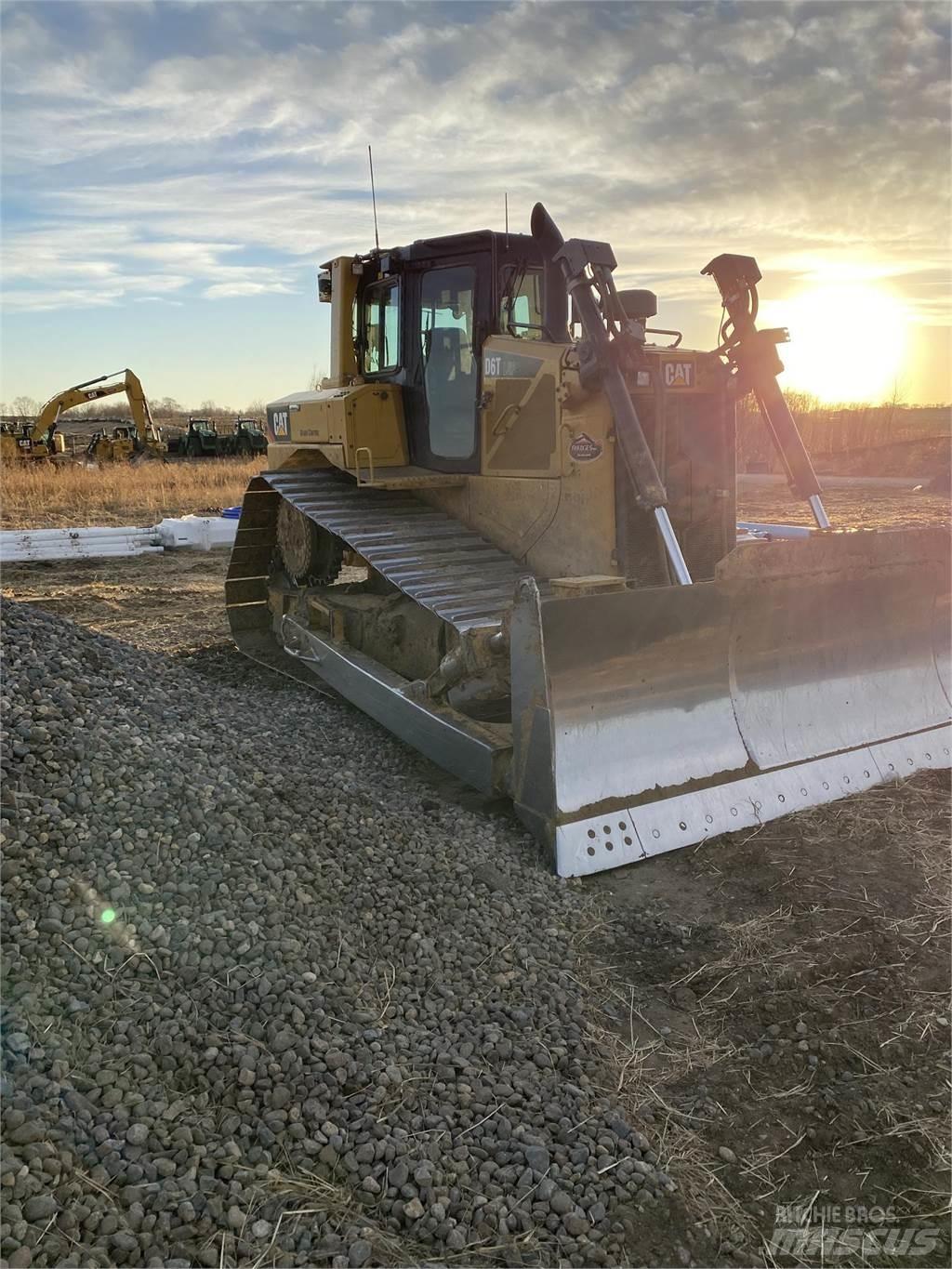 CAT D6T LGP Kāpurķēžu buldozeri