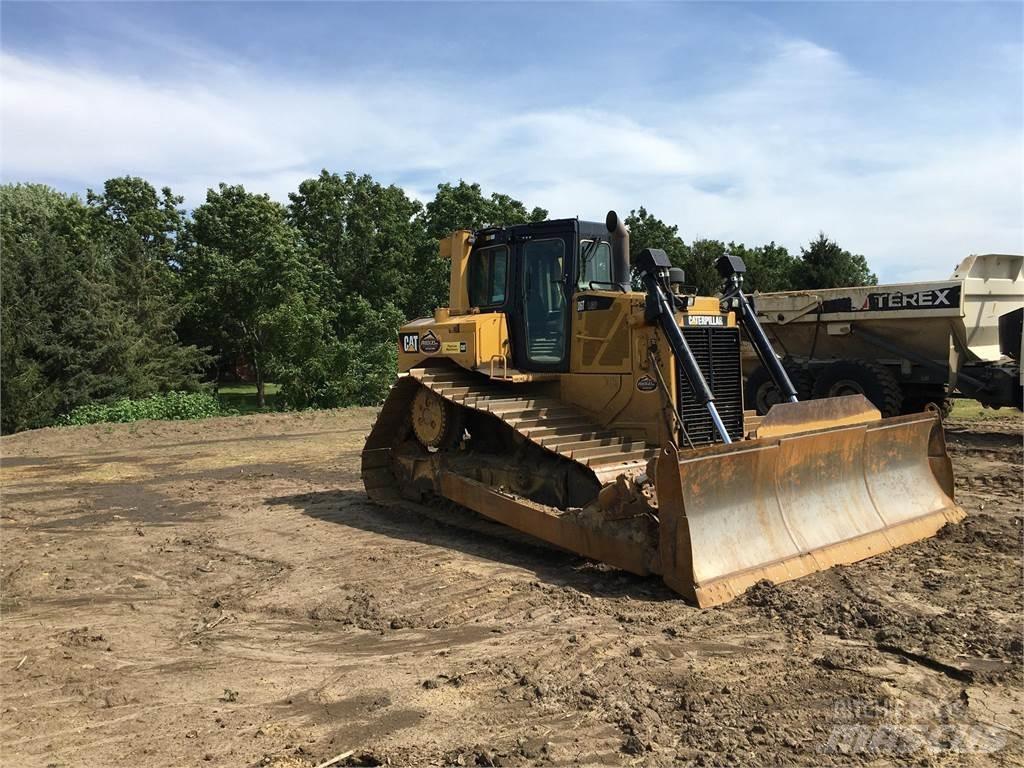 CAT D6T LGP Kāpurķēžu buldozeri