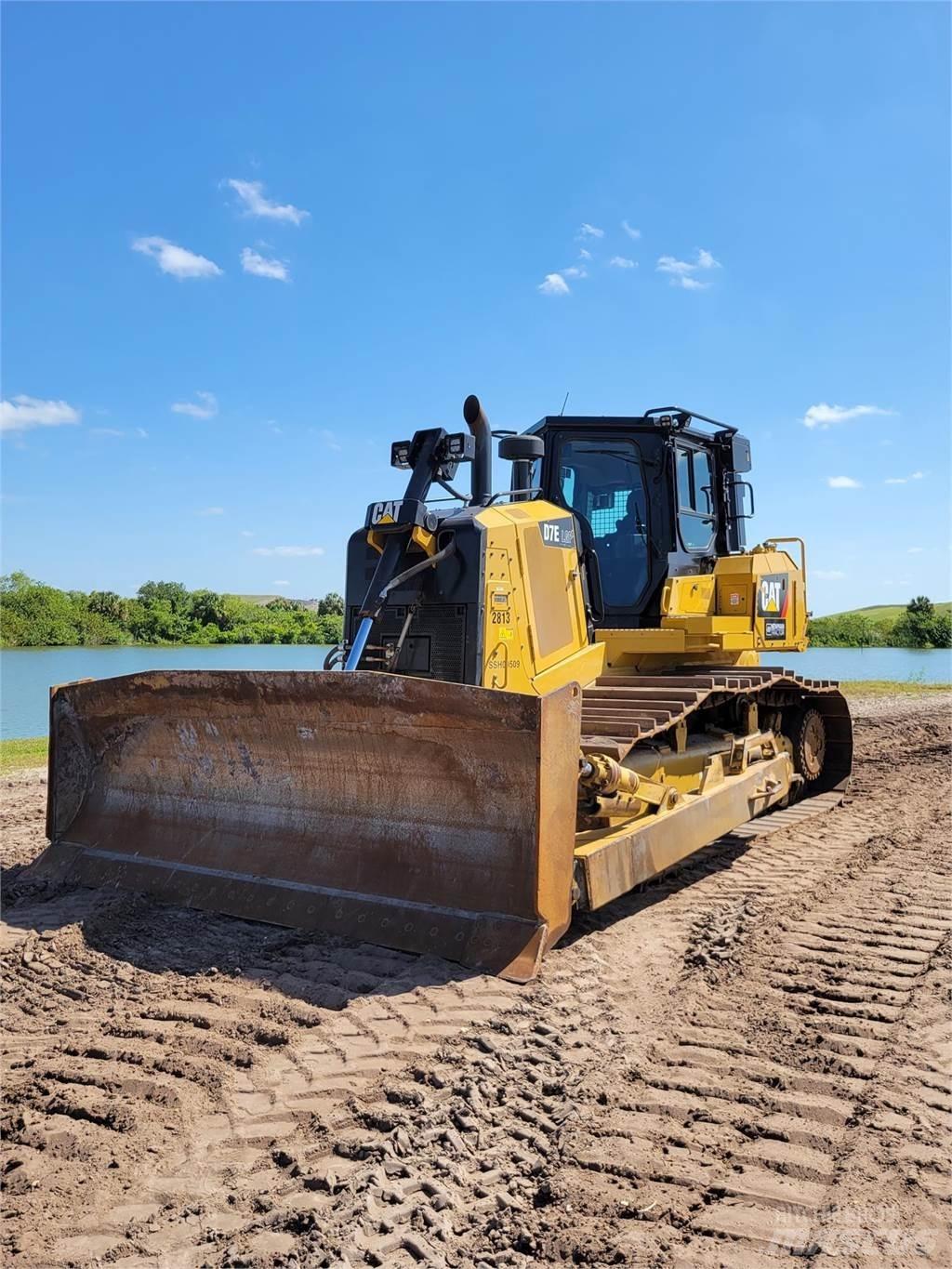 CAT D7E LGP Kāpurķēžu buldozeri