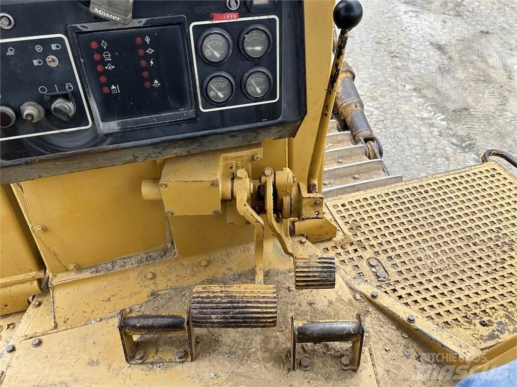 CAT D8N Kāpurķēžu buldozeri