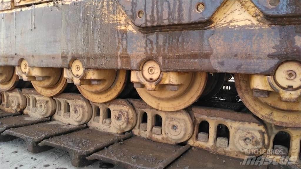 CAT D9H Kāpurķēžu buldozeri