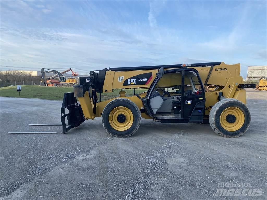CAT TL1255D Teleskopiskie manipulatori