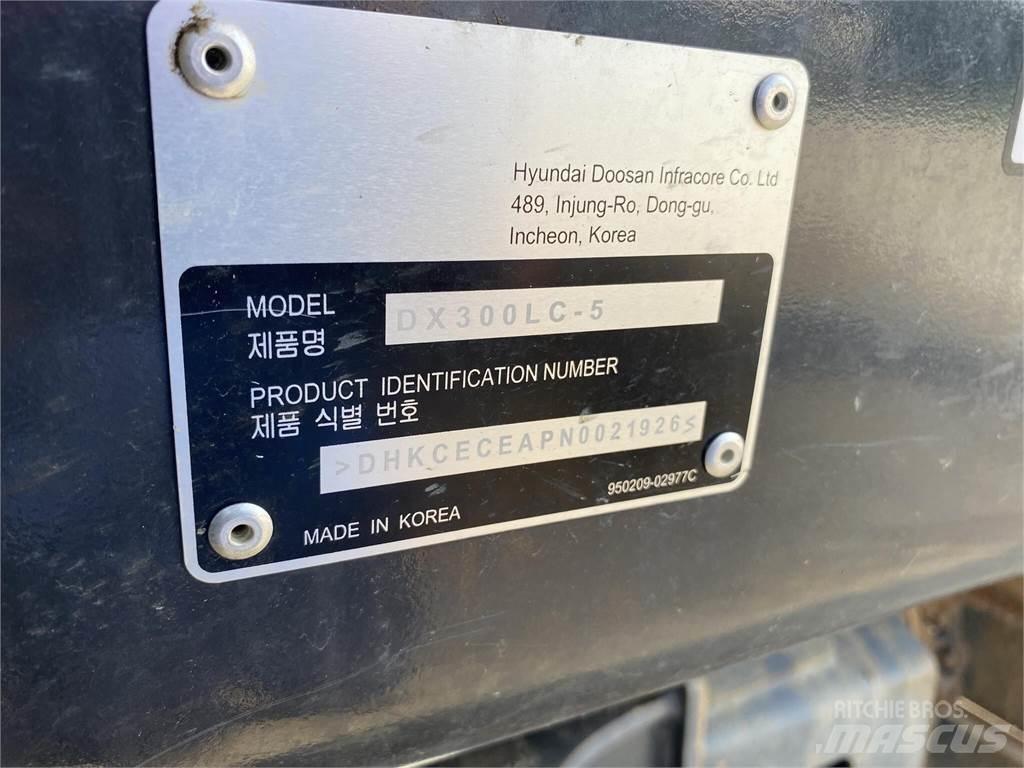 Develon DX300 LC-5 Kāpurķēžu ekskavatori