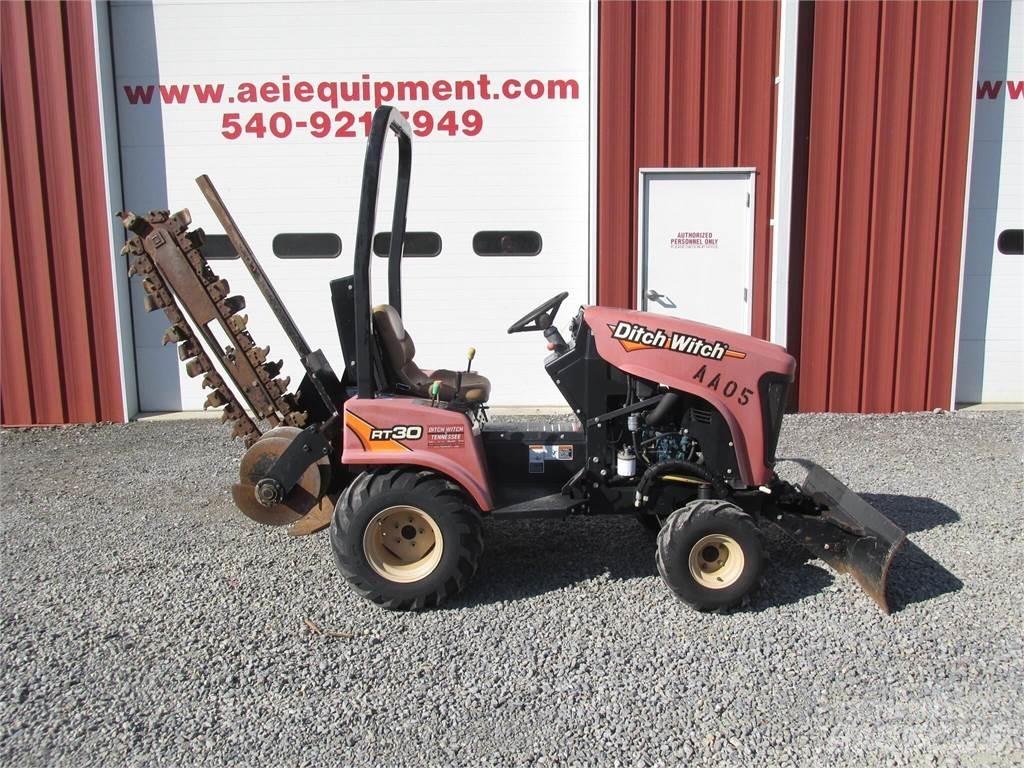Ditch Witch RT30 Tranšeju racēji