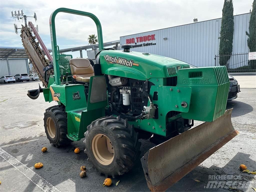 Ditch Witch RT45 Tranšeju racēji