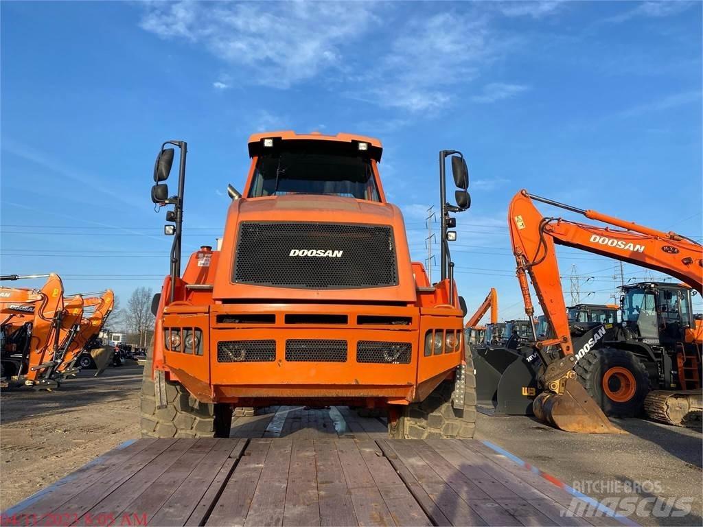 Doosan DA30-5 Artikulētie pašizgāzēji