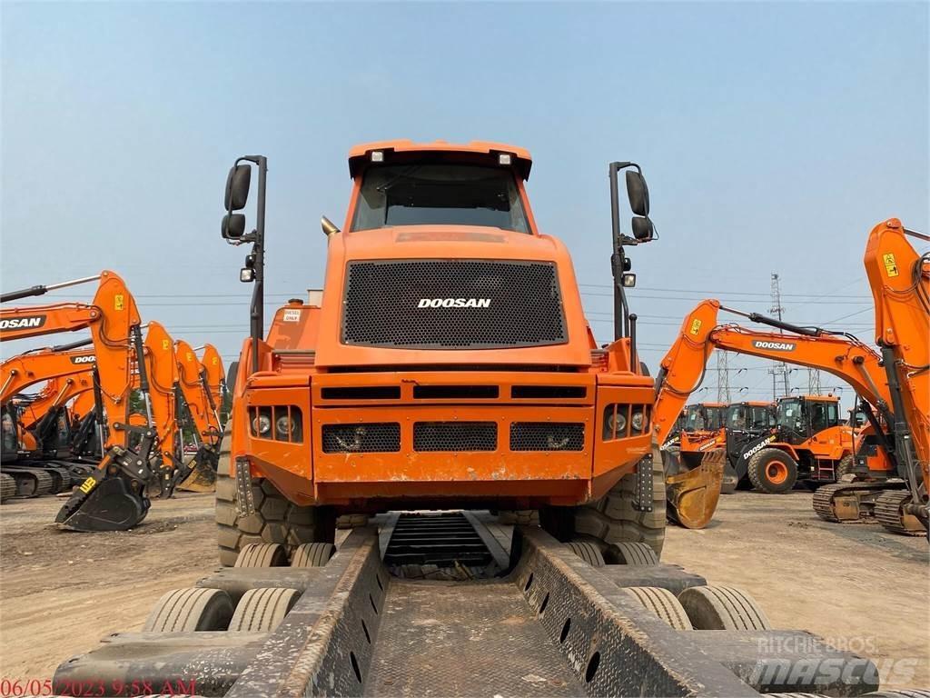 Doosan DA30-5 Artikulētie pašizgāzēji