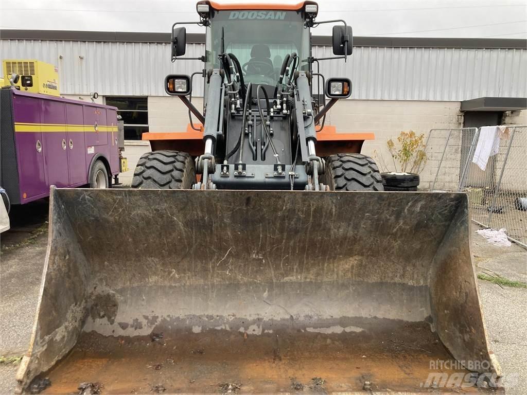 Doosan DL200TC-5 Iekrāvēji uz riteņiem