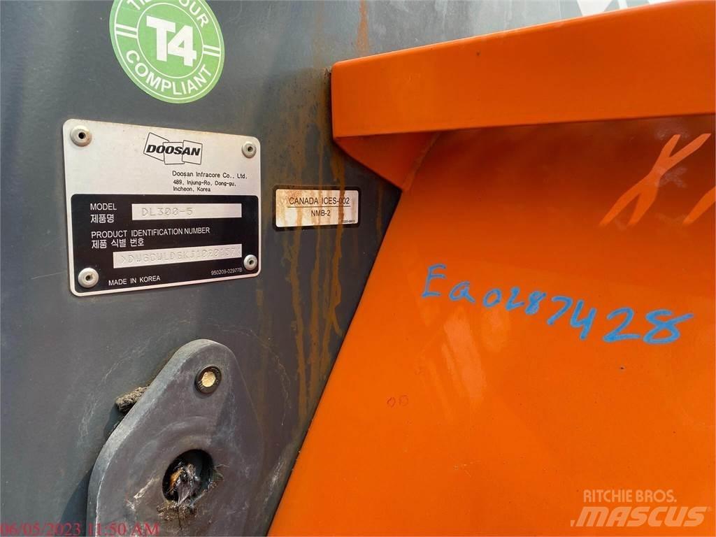 Doosan DL300-5 Iekrāvēji uz riteņiem