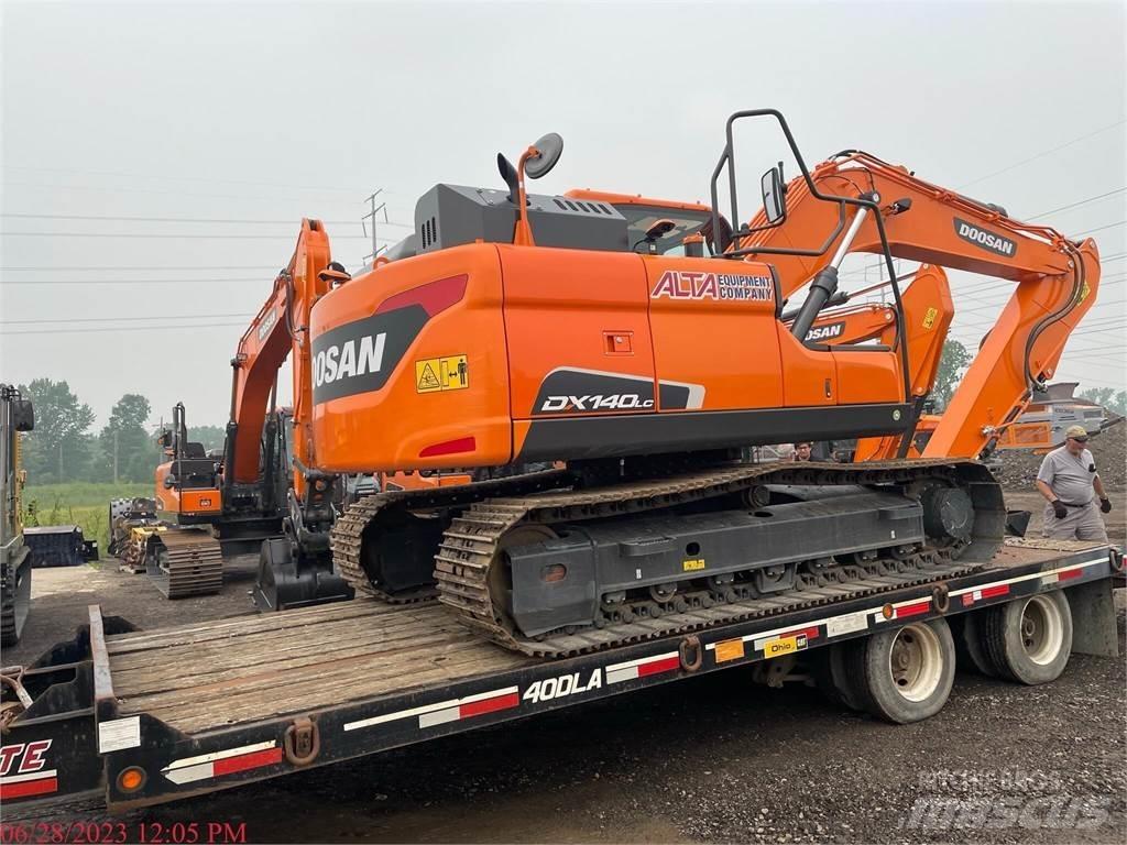 Doosan DX140 LC-5 Kāpurķēžu ekskavatori