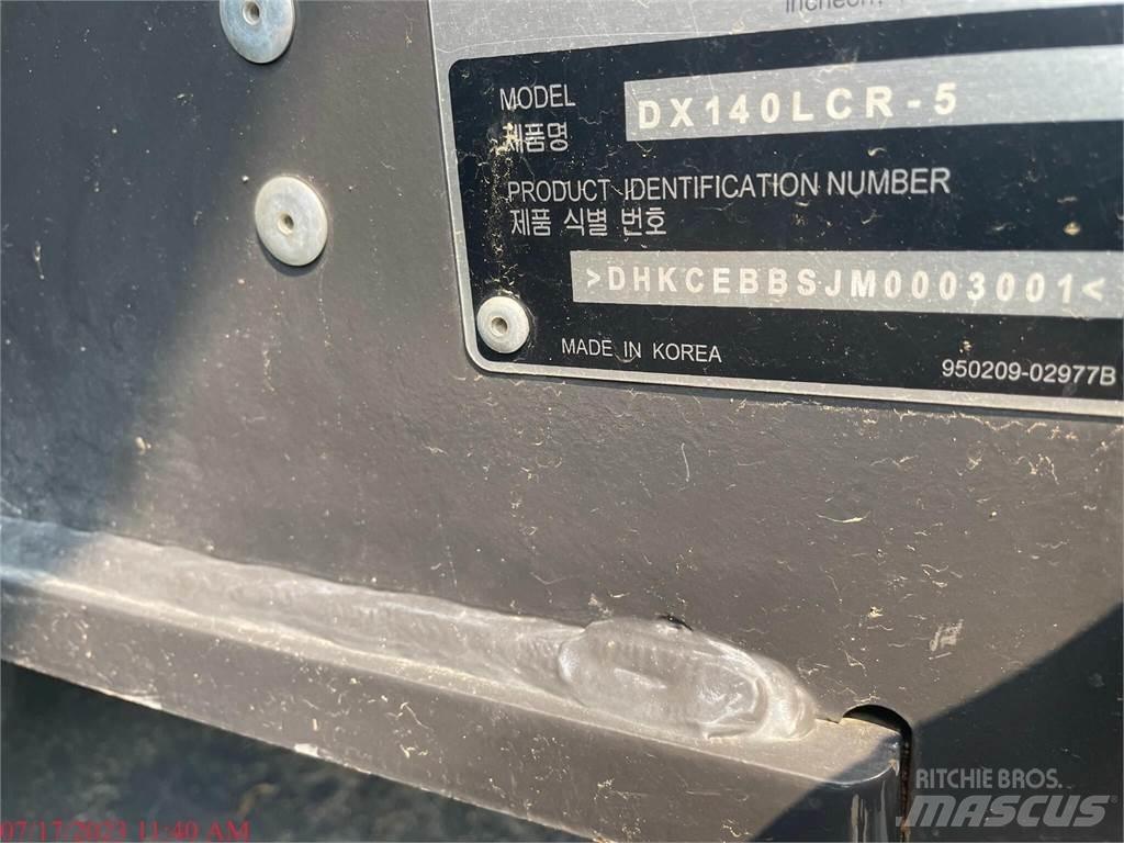 Doosan DX140 LC-5 Kāpurķēžu ekskavatori