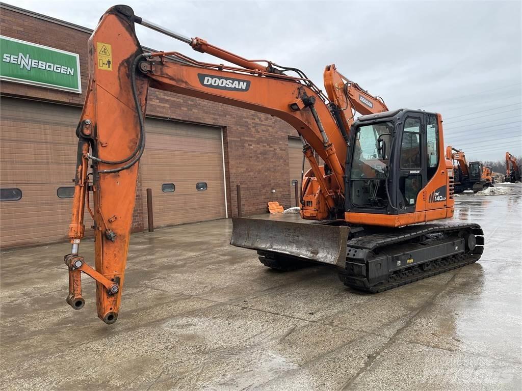 Doosan DX140 LCR-3 Kāpurķēžu ekskavatori