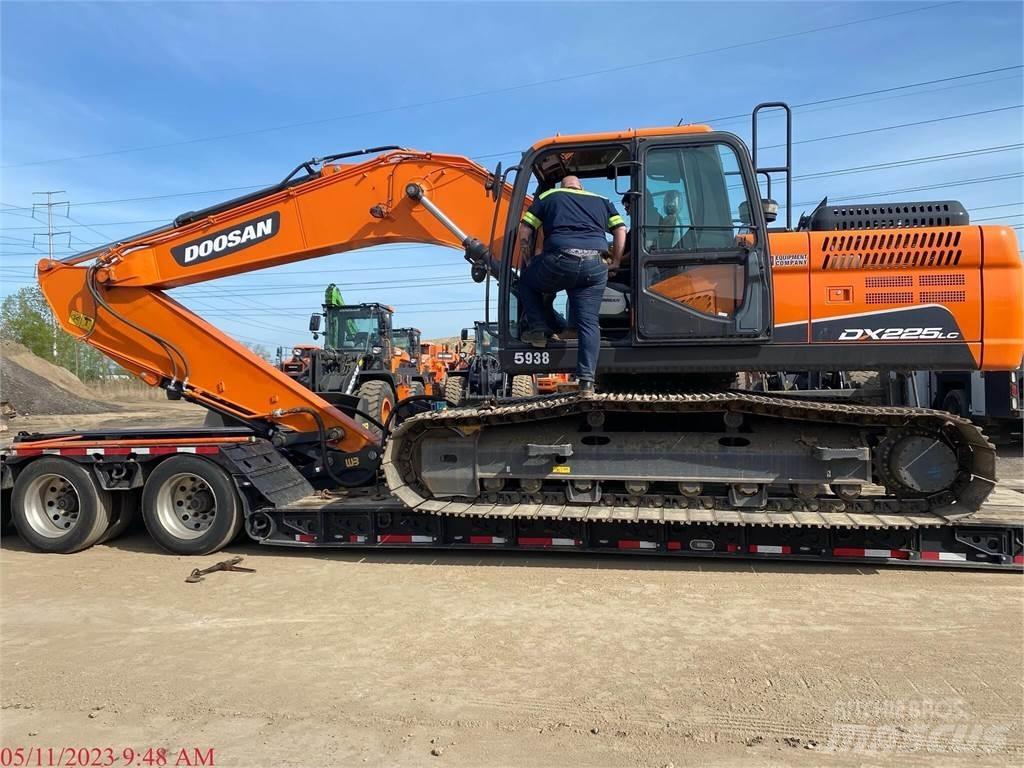 Doosan DX225 LC-5 Kāpurķēžu ekskavatori