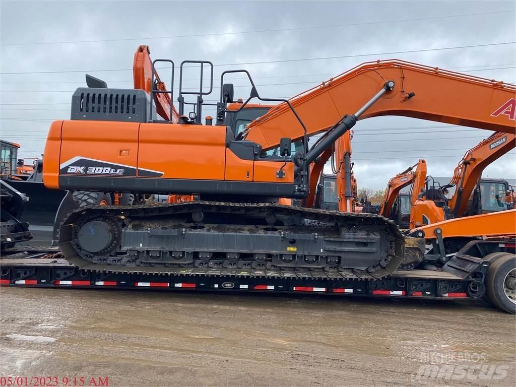 Doosan DX300 LC Kāpurķēžu ekskavatori