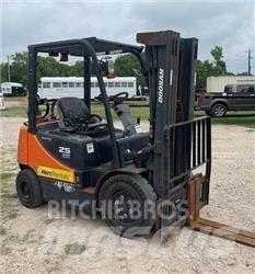Doosan G25P-5 Autokrāvēji - citi
