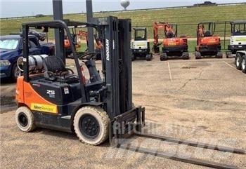Doosan G25P-5 Autokrāvēji - citi