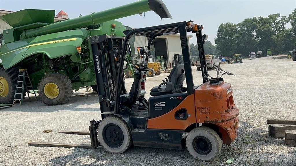 Doosan G25P-5 Autokrāvēji - citi
