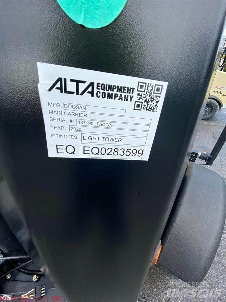 Doosan LCV6 Gaismas torņi