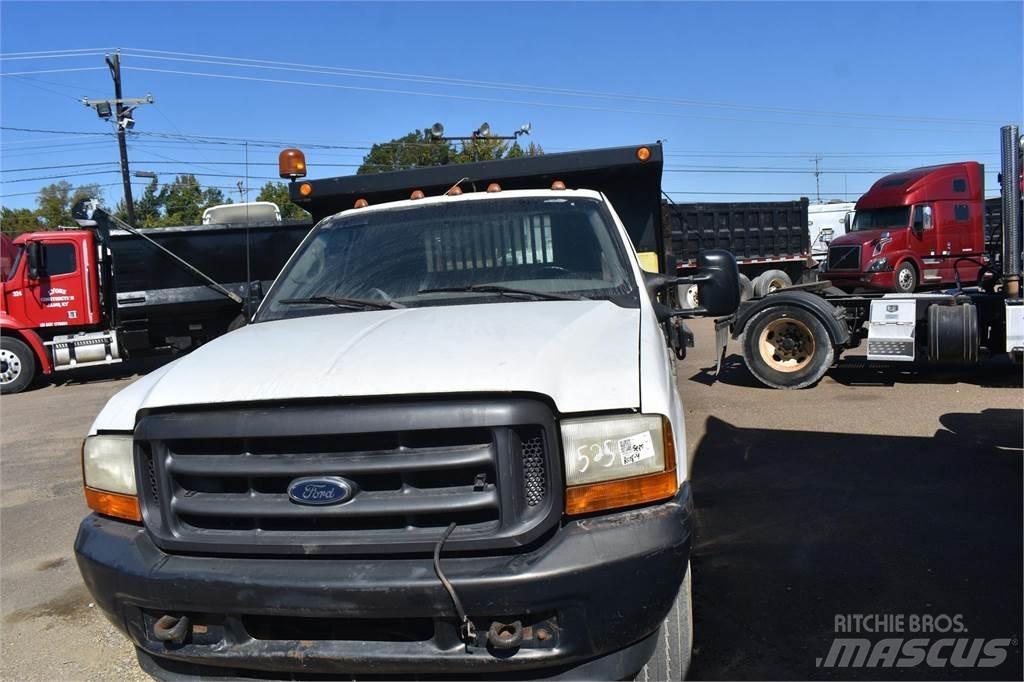 Ford F450 Pašizgāzējs