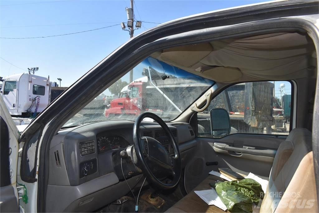 Ford F450 Pašizgāzējs