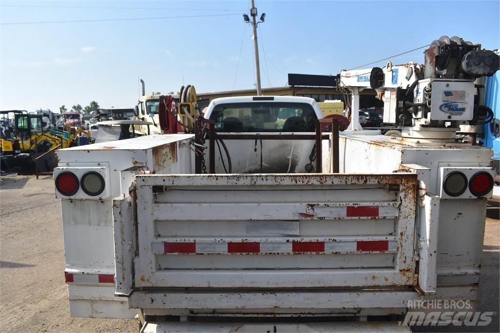 Ford F550 Pilsētas atkritumvedēji