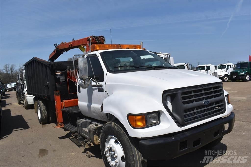 Ford F750 Smagās mašīnas ar celtni