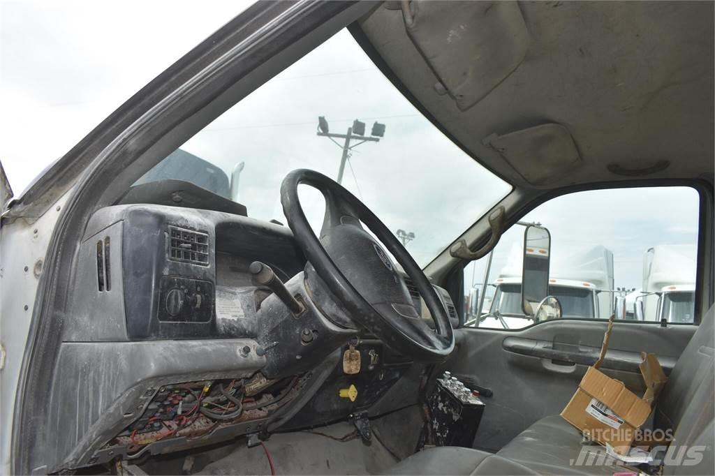Ford F750 Autocisterna
