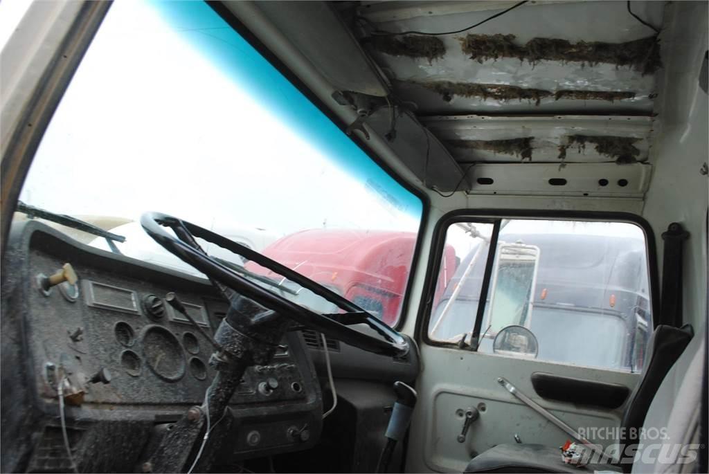 Ford L8000 Betonvedēji