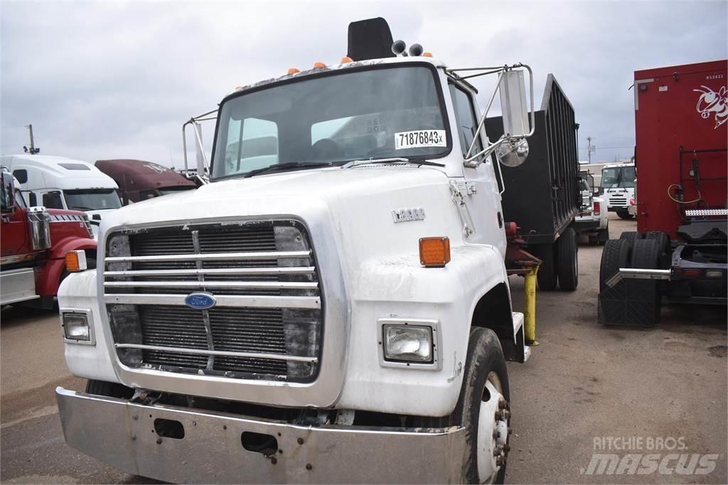 Ford L8000 Smagās mašīnas ar celtni