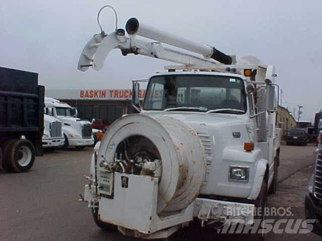Ford L8000 Autocisterna
