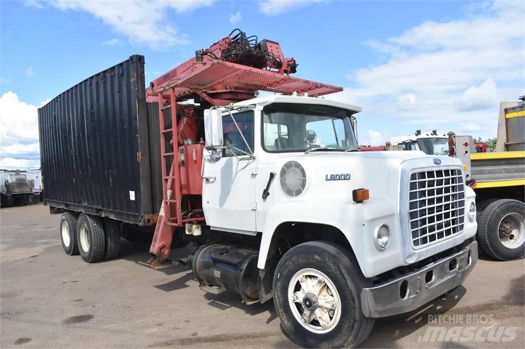 Ford L9000 Smagās mašīnas ar celtni