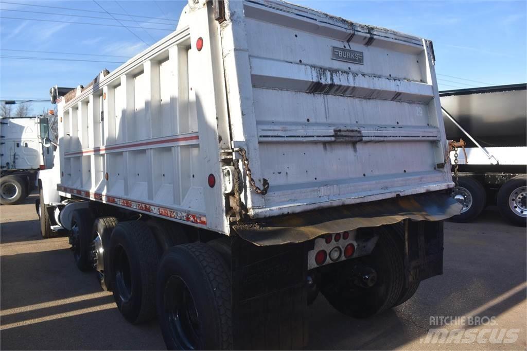 Ford LT9000 Pašizgāzējs