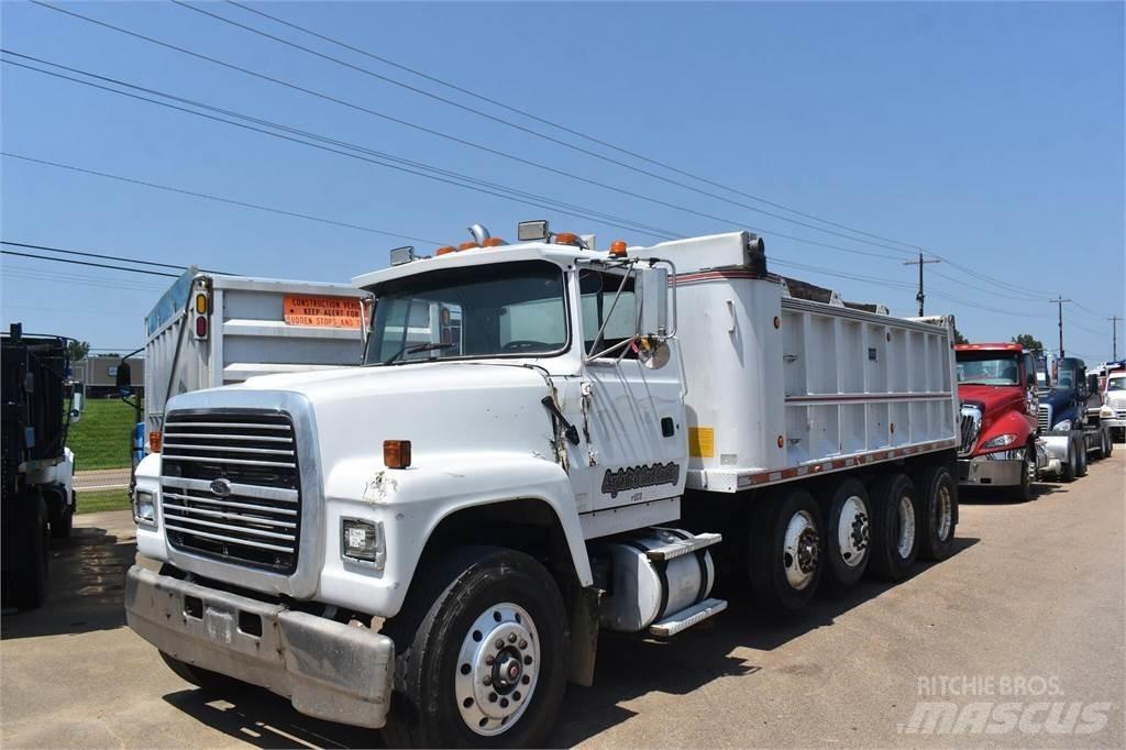 Ford LT9000 Pašizgāzējs