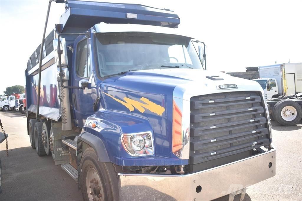 Freightliner 114SD Pašizgāzējs