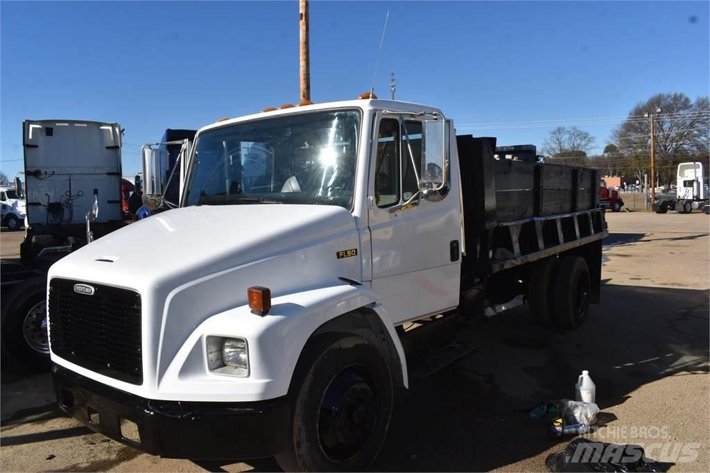 Freightliner FL60 Pašizgāzējs