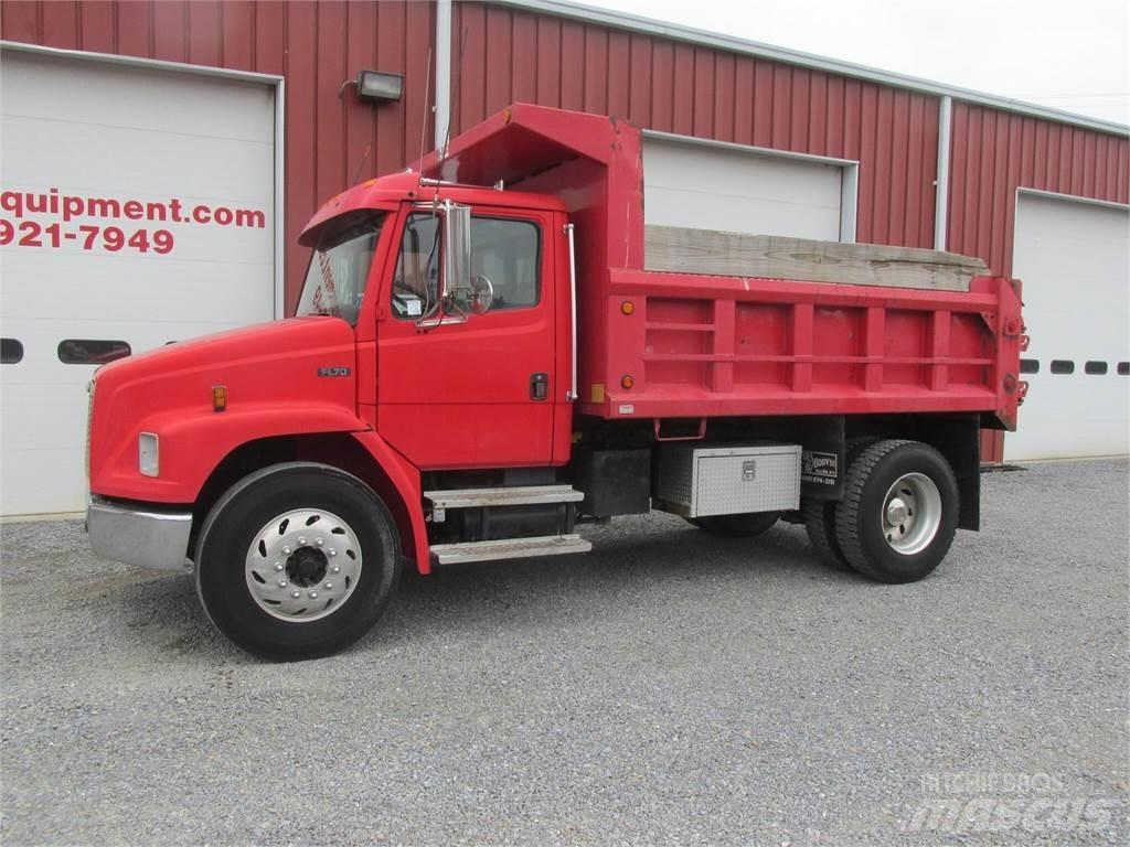 Freightliner FL70 Pašizgāzējs