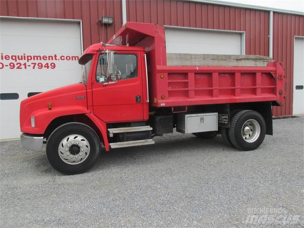 Freightliner FL70 Pašizgāzējs